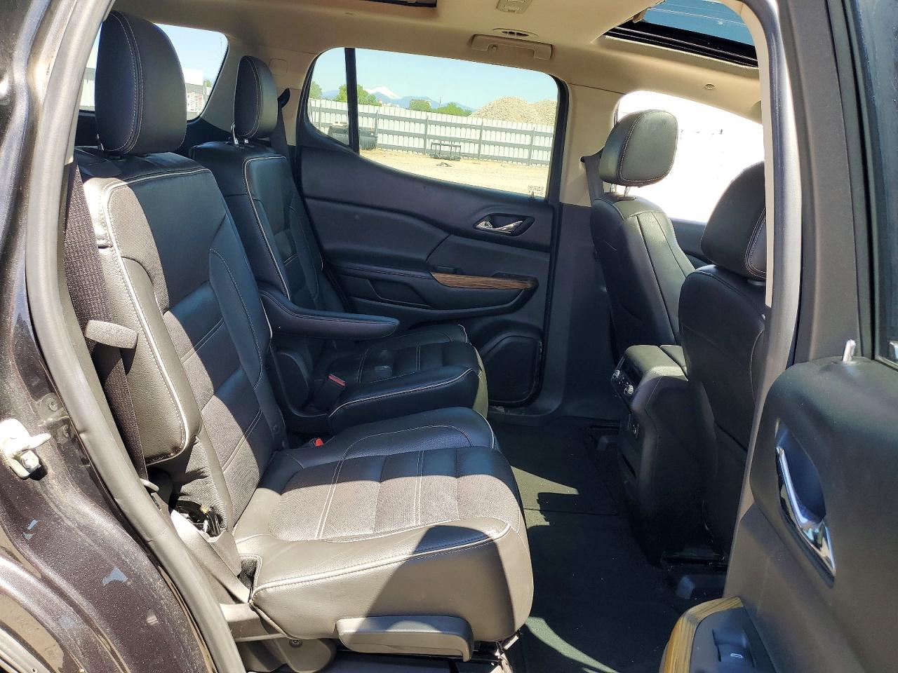 GMC Acadia Denali