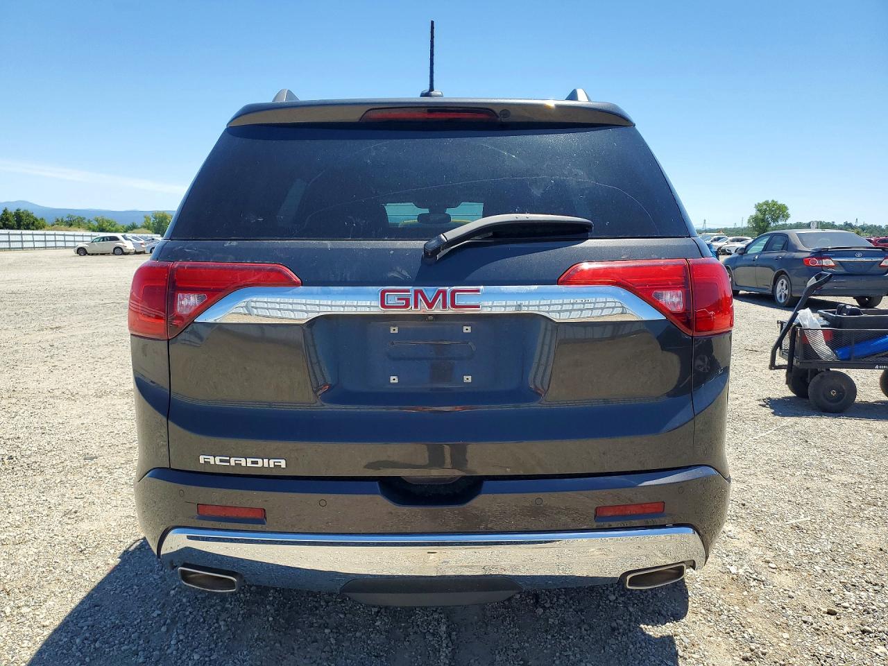 GMC Acadia Denali