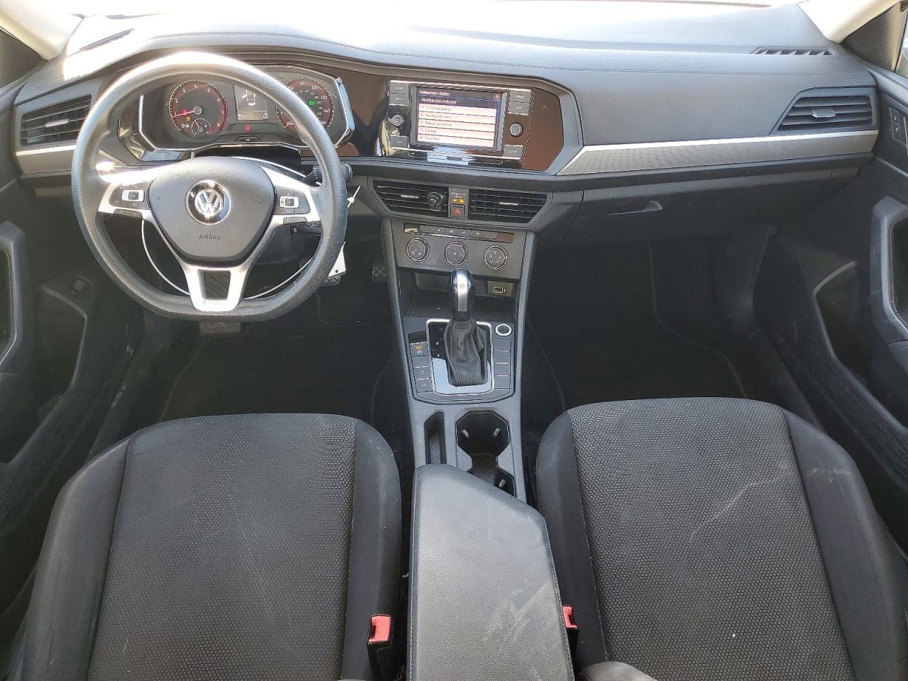 Volkswagen Jetta S