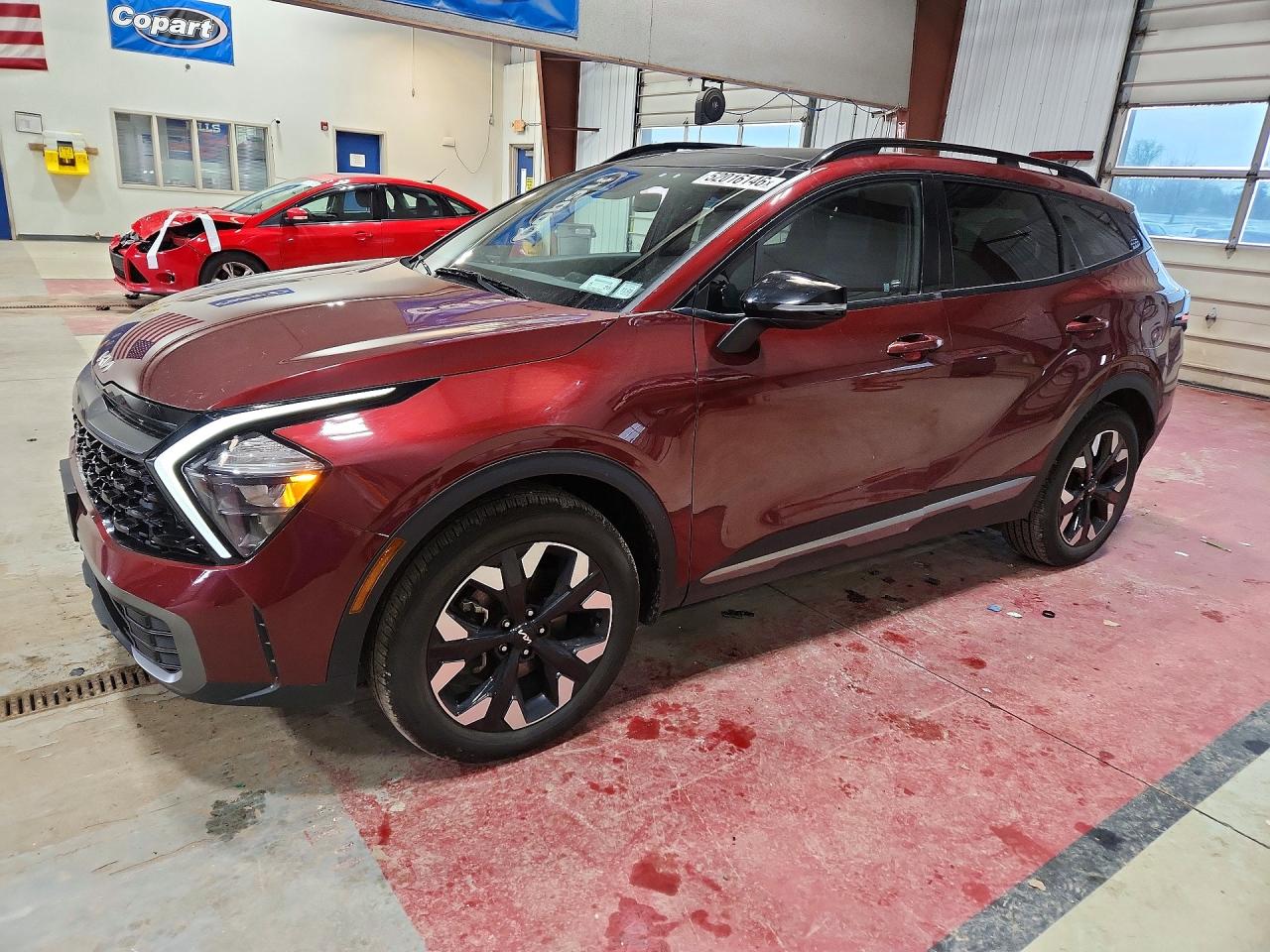 Salvage Kia Sportage Image