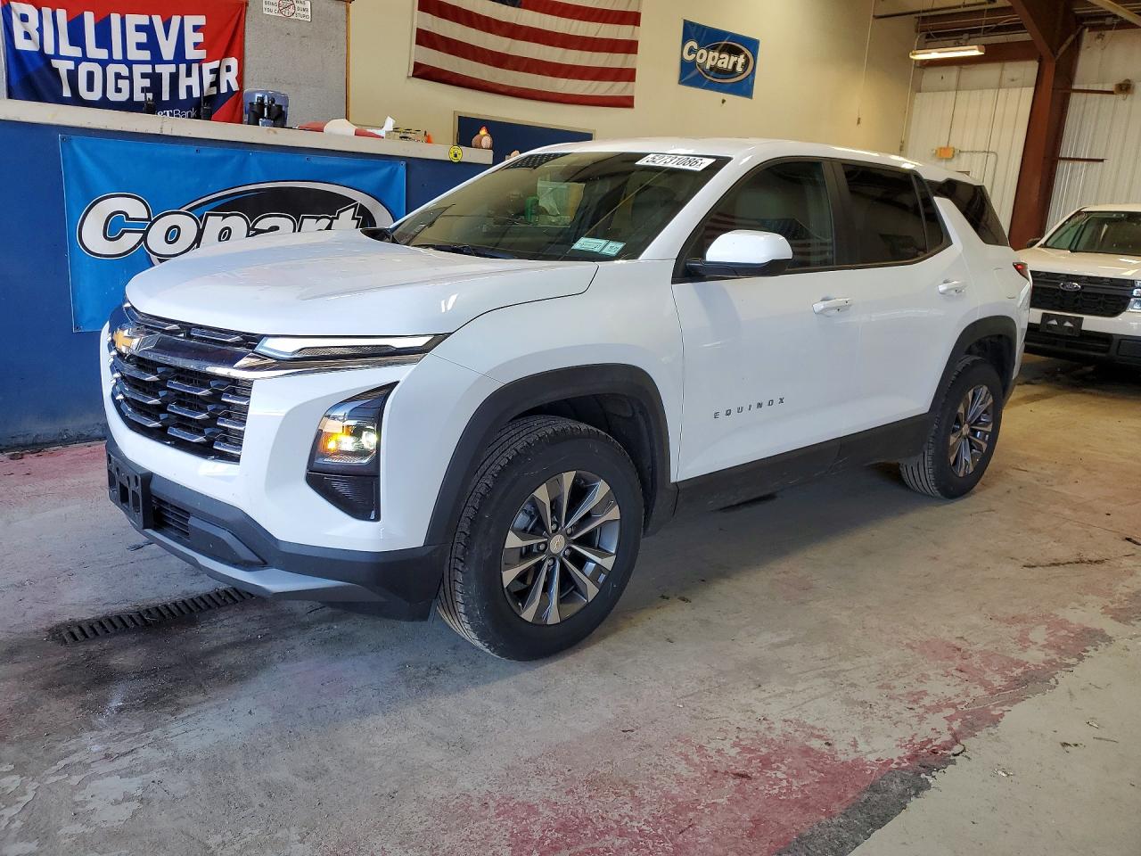 Salvage Chevrolet Equinox Image