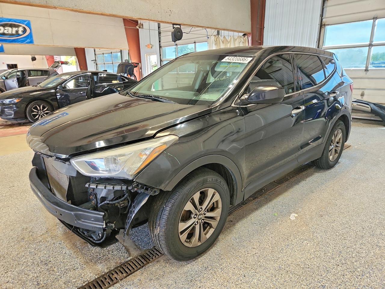 Salvage Hyundai SANTA FE Image