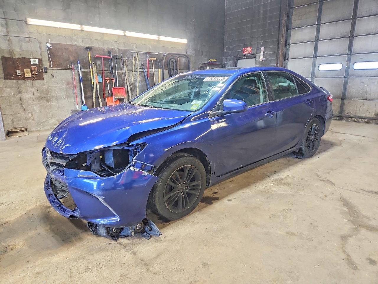 Salvage Toyota Camry Image