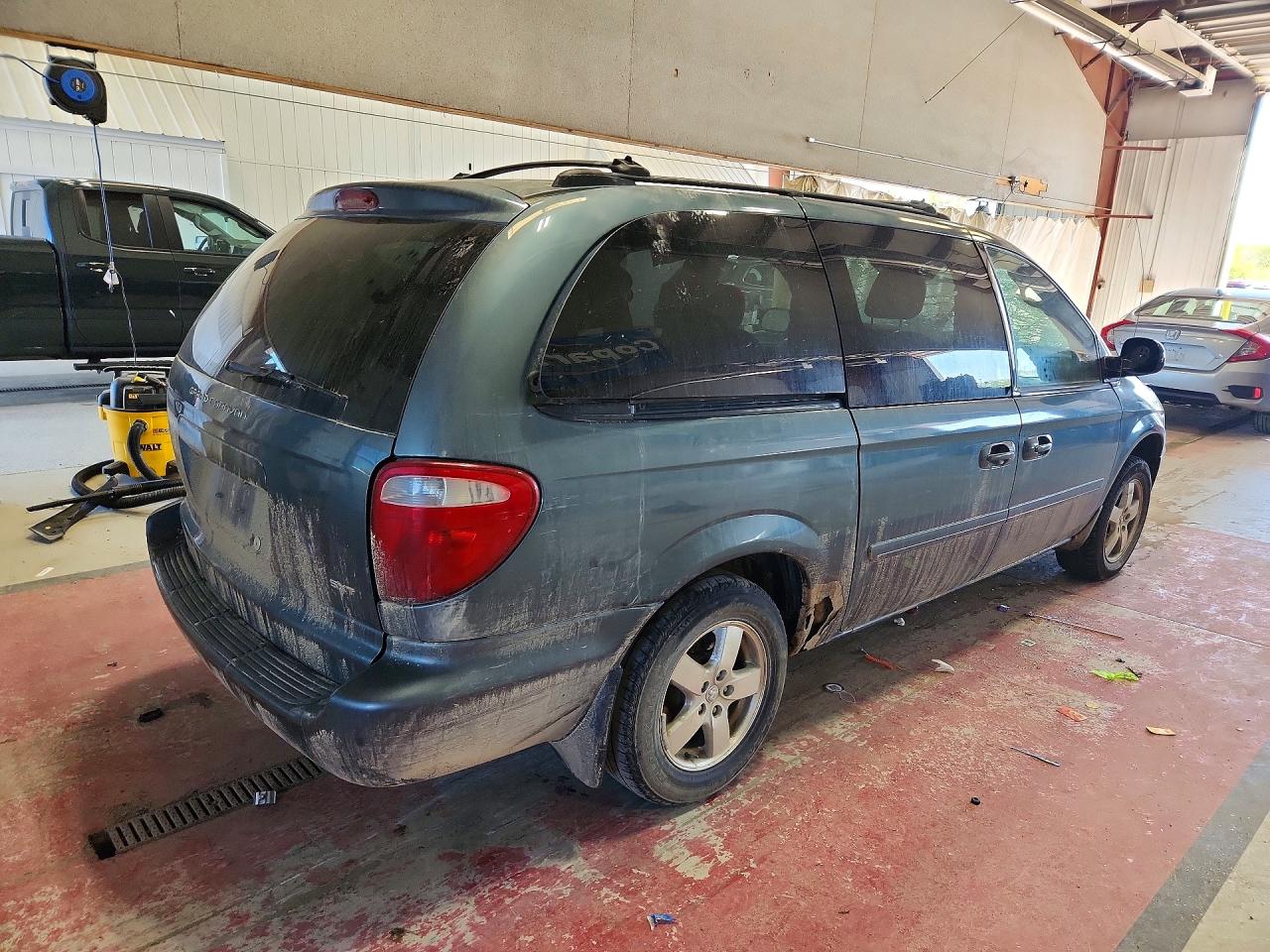 Dodge Caravan Sxt