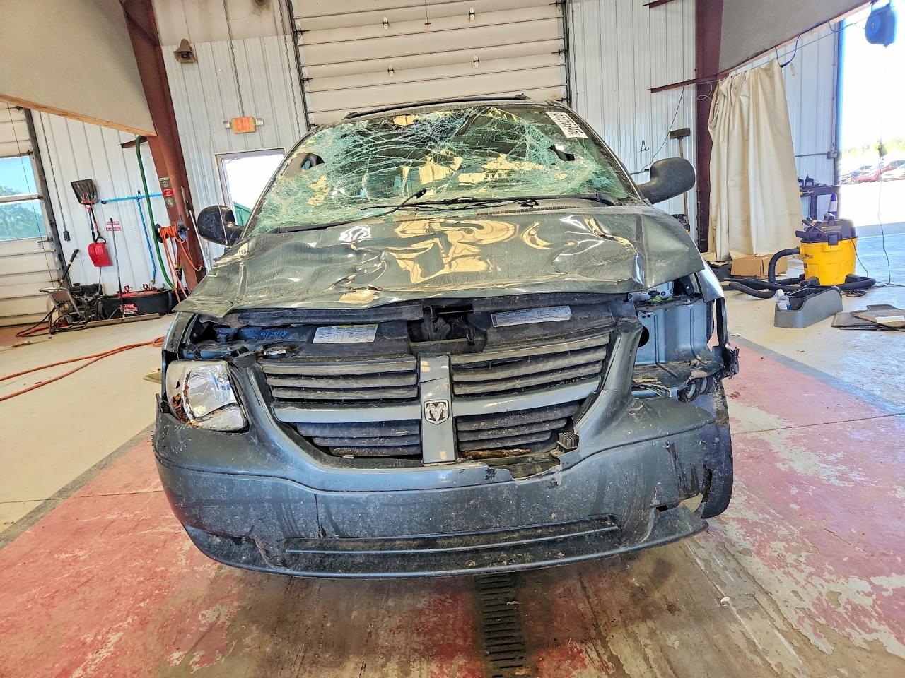 Dodge Caravan Sxt