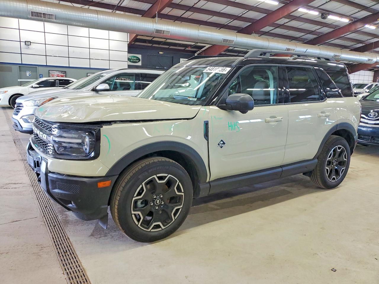 Salvage Ford Bronco Image