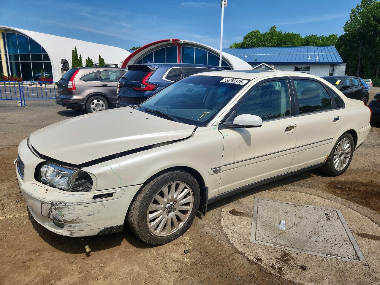 Salvage Volvo S80 Image