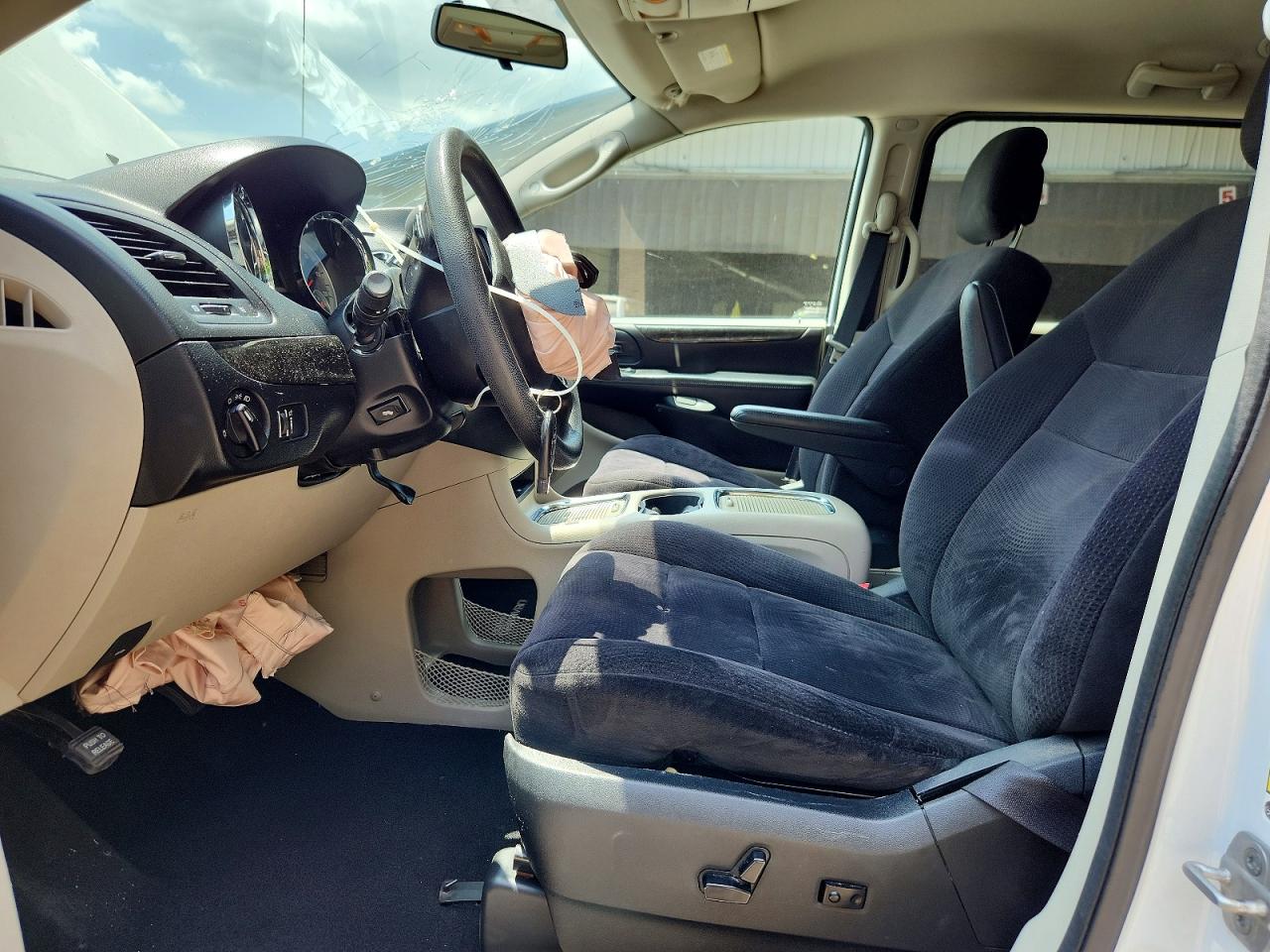 Dodge Caravan Sxt