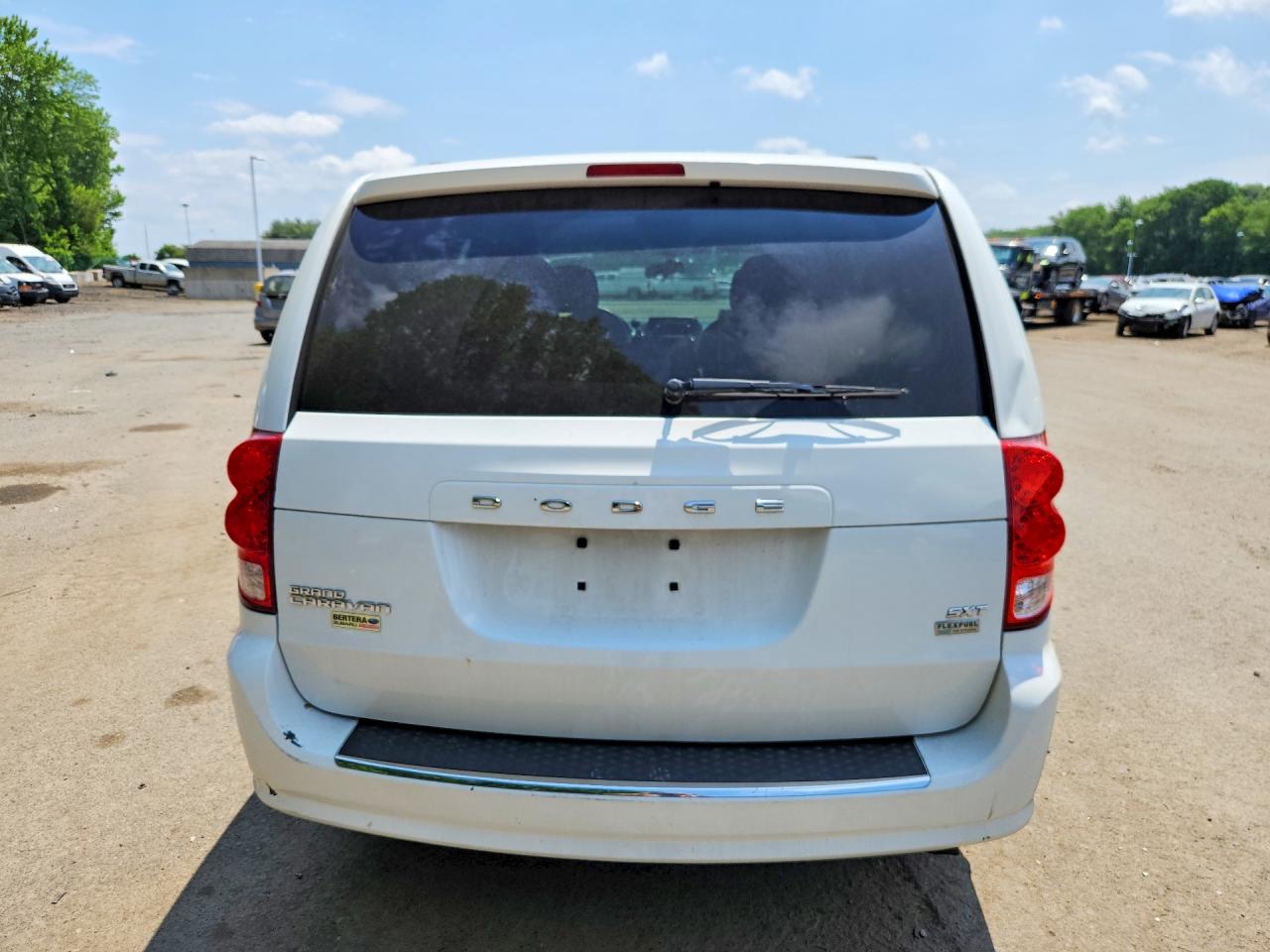 Dodge Caravan Sxt