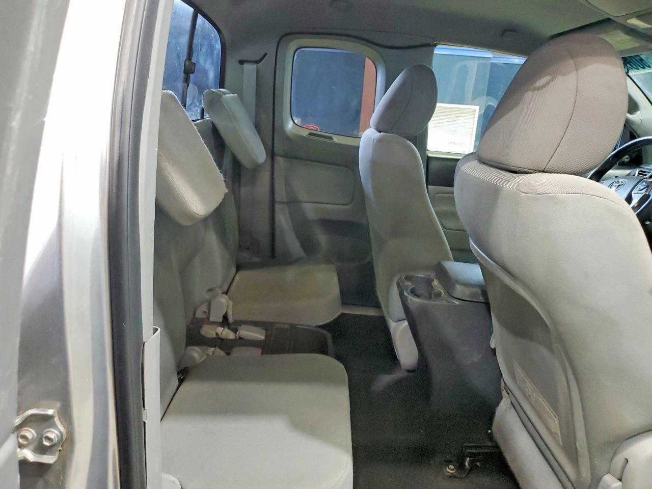Toyota Tacoma V6