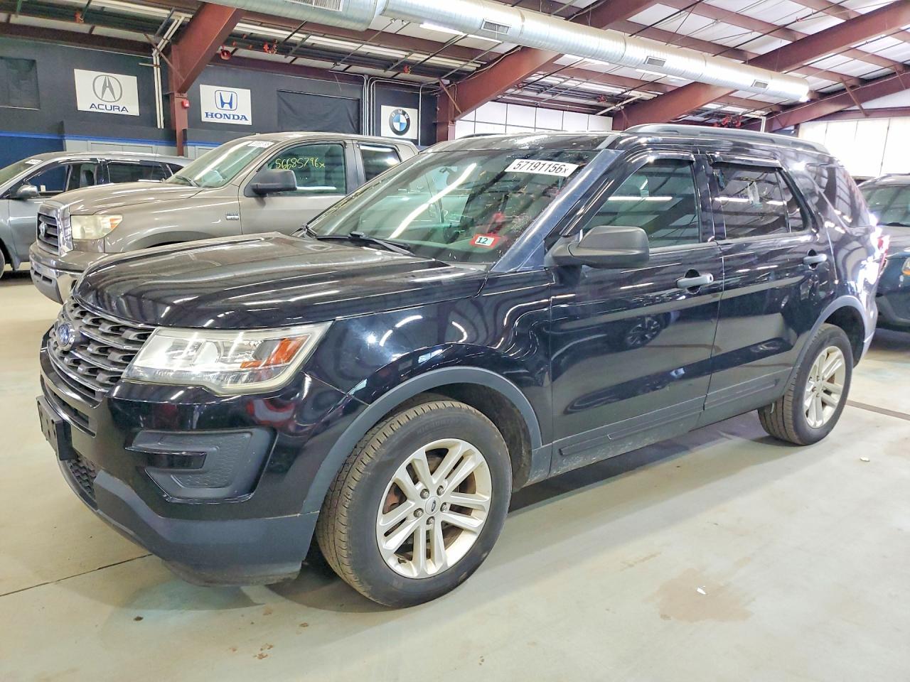 Salvage Ford Explorer Image