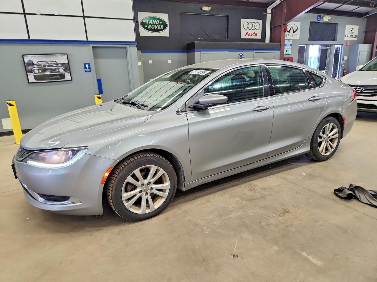 Salvage Chrysler 200 Image