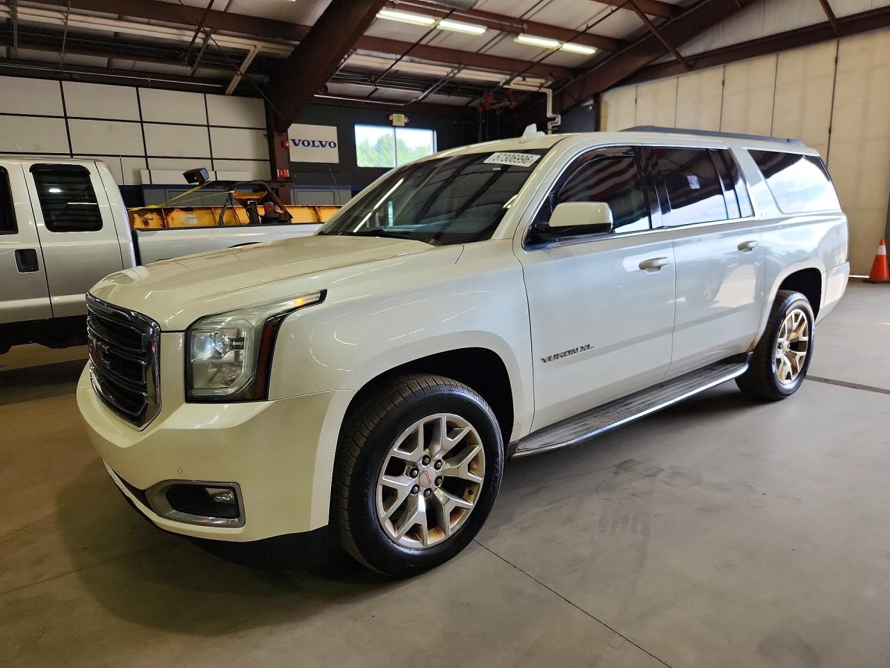 Salvage GMC Yukon Image
