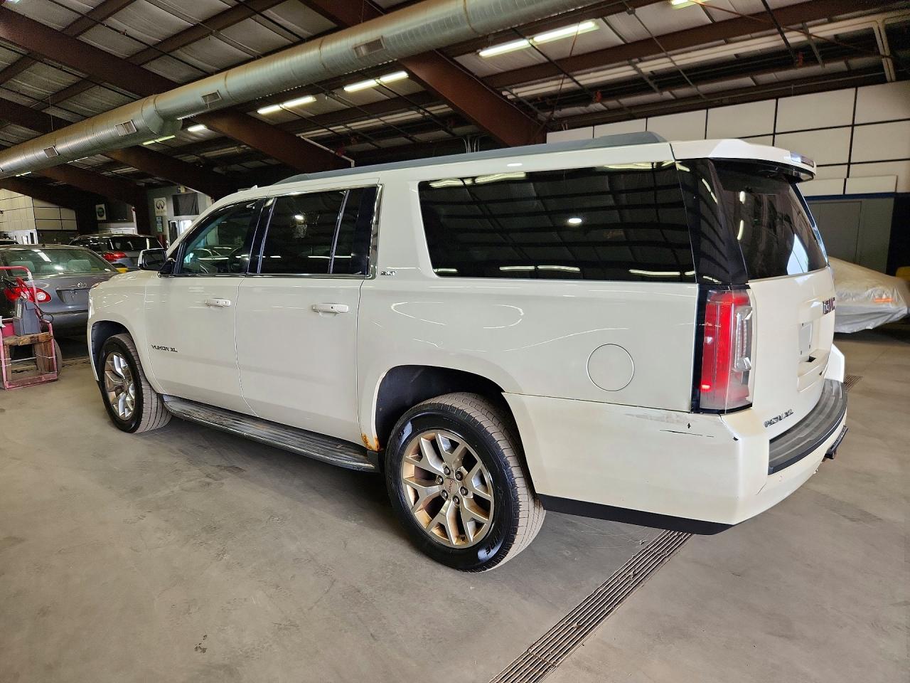 GMC Yukon K1500 Slt