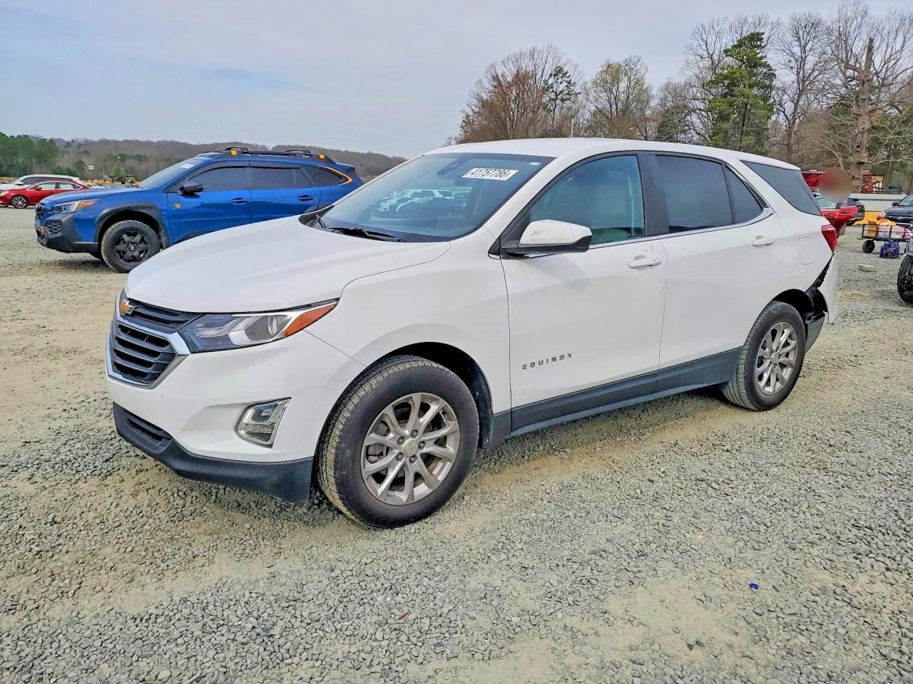 Salvage Chevrolet Equinox Image