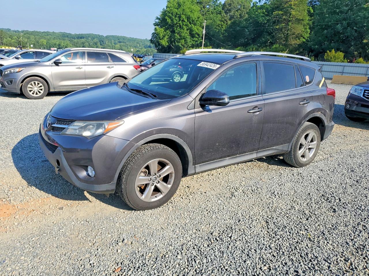 Salvage Toyota RAV4 Image