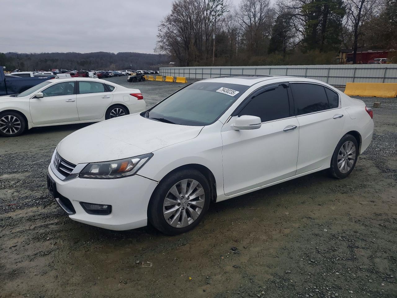 Salvage Honda Accord Image