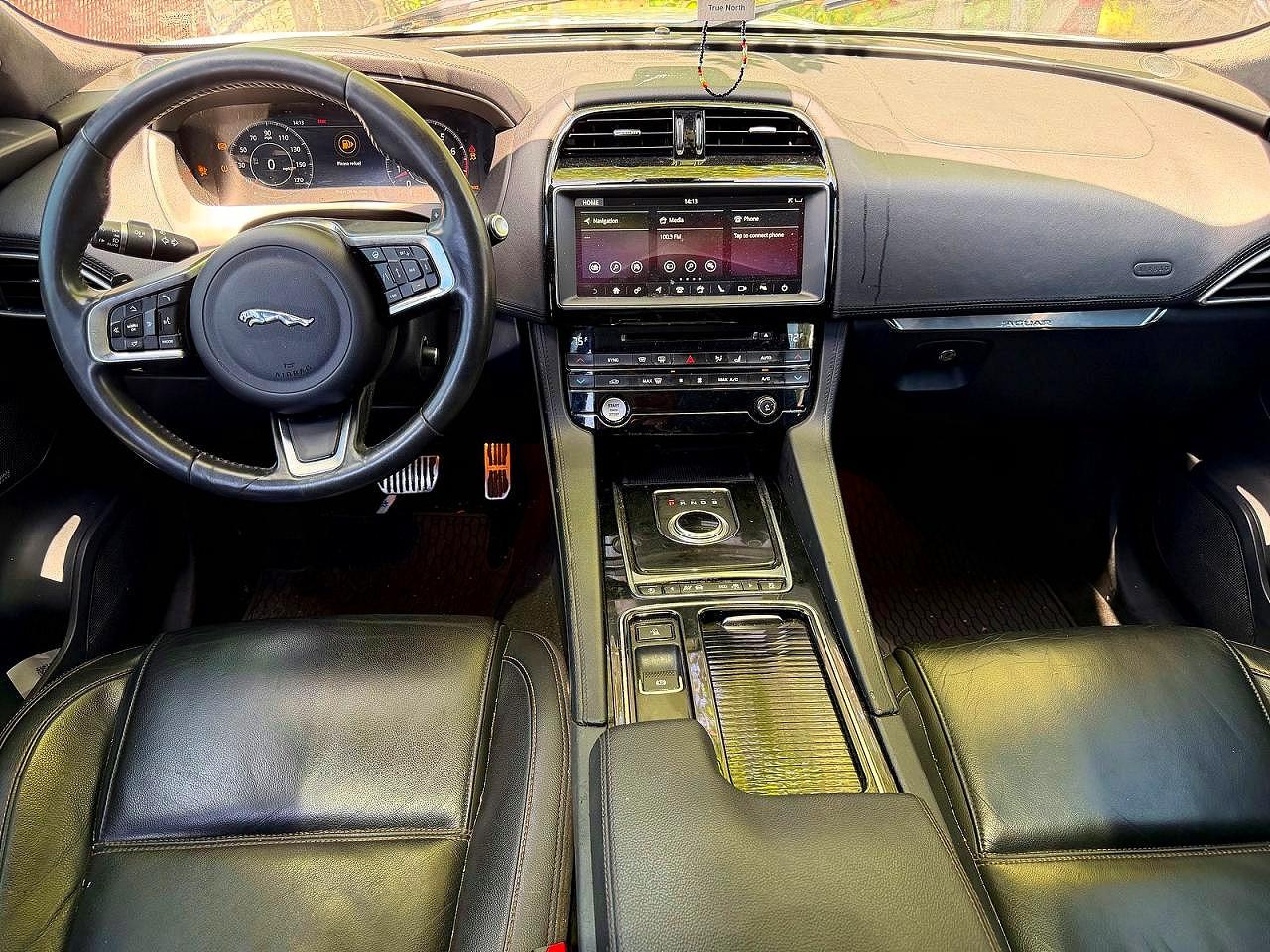 Jaguar F-PACE Prestige