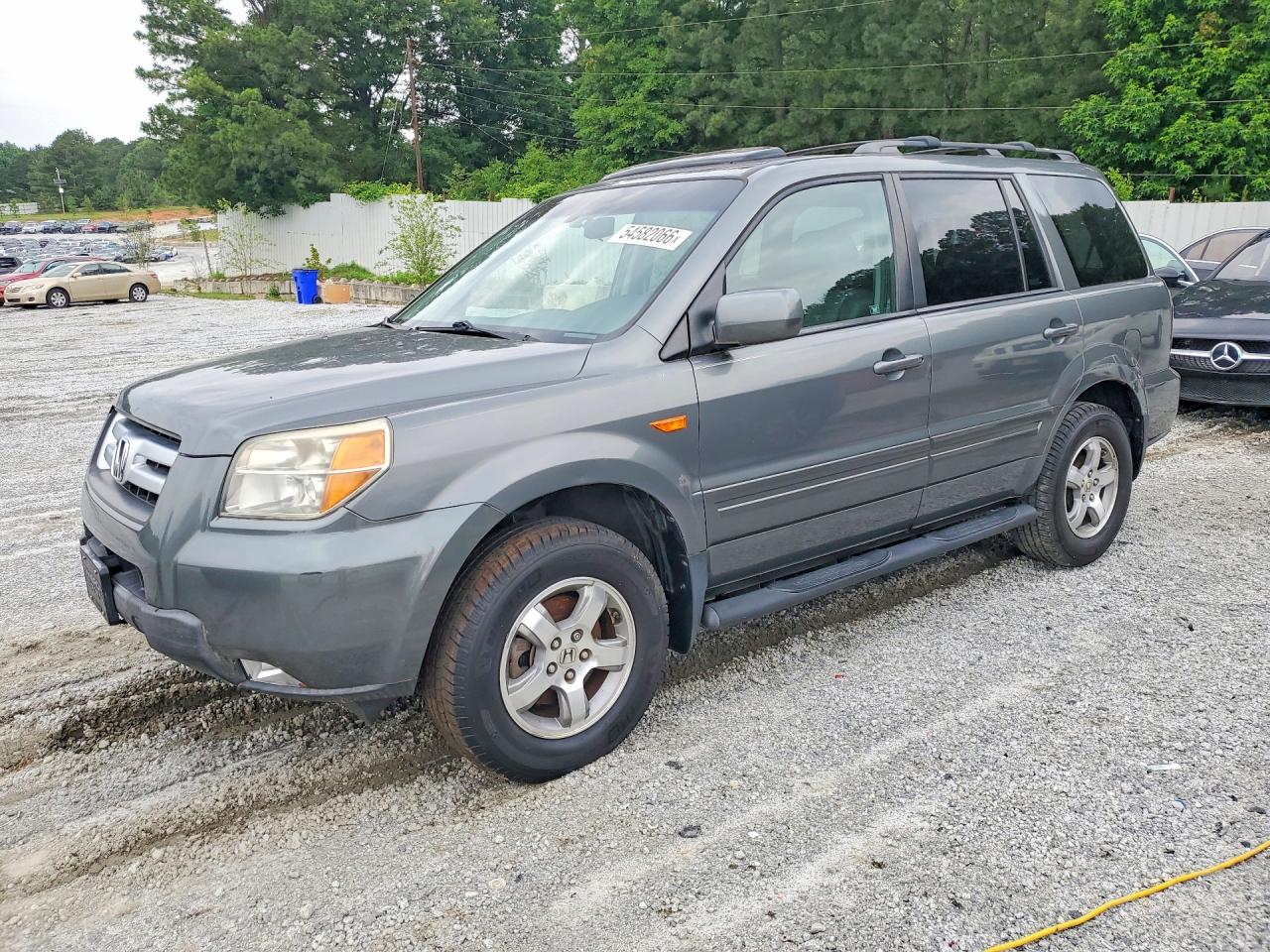 Salvage Honda Pilot Image