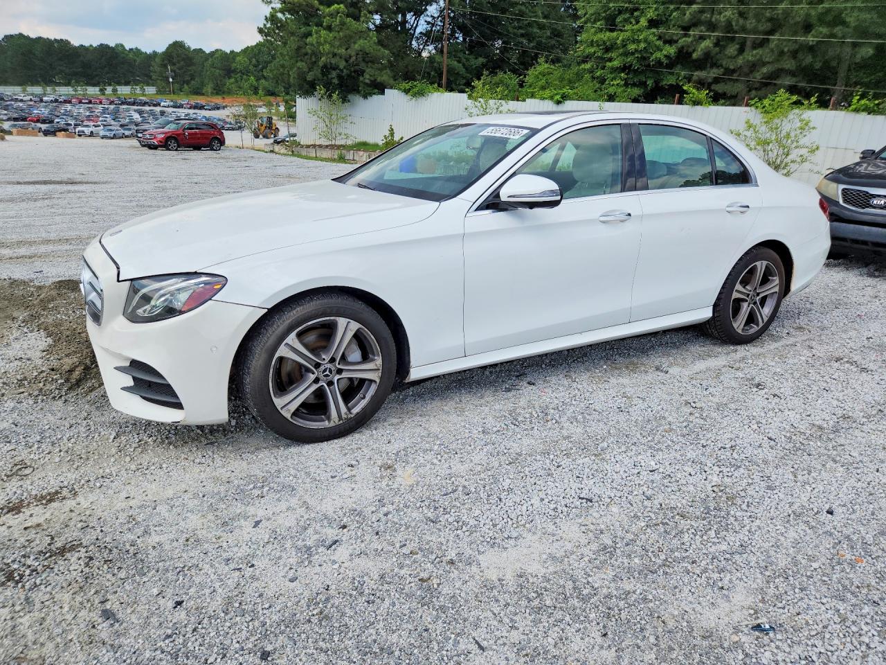 Salvage Mercedes-Benz E-Class Image