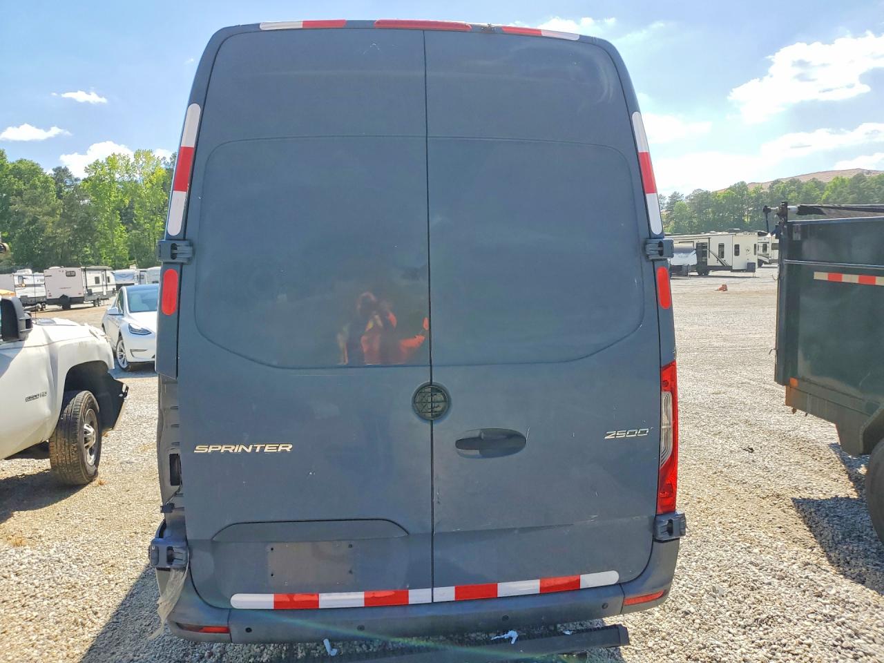 Mercedes-Benz Sprinter 2500