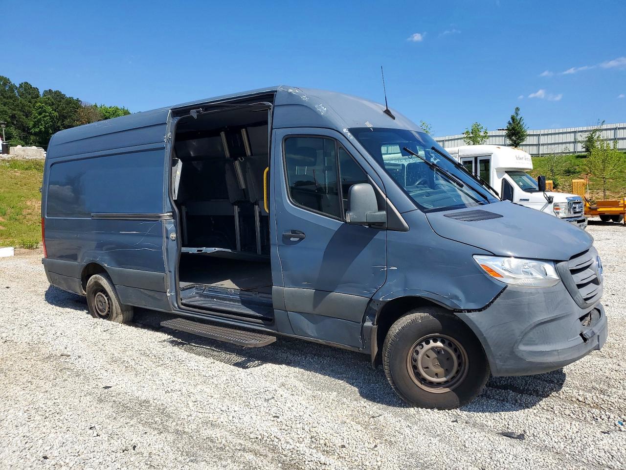 Mercedes-Benz Sprinter 2500