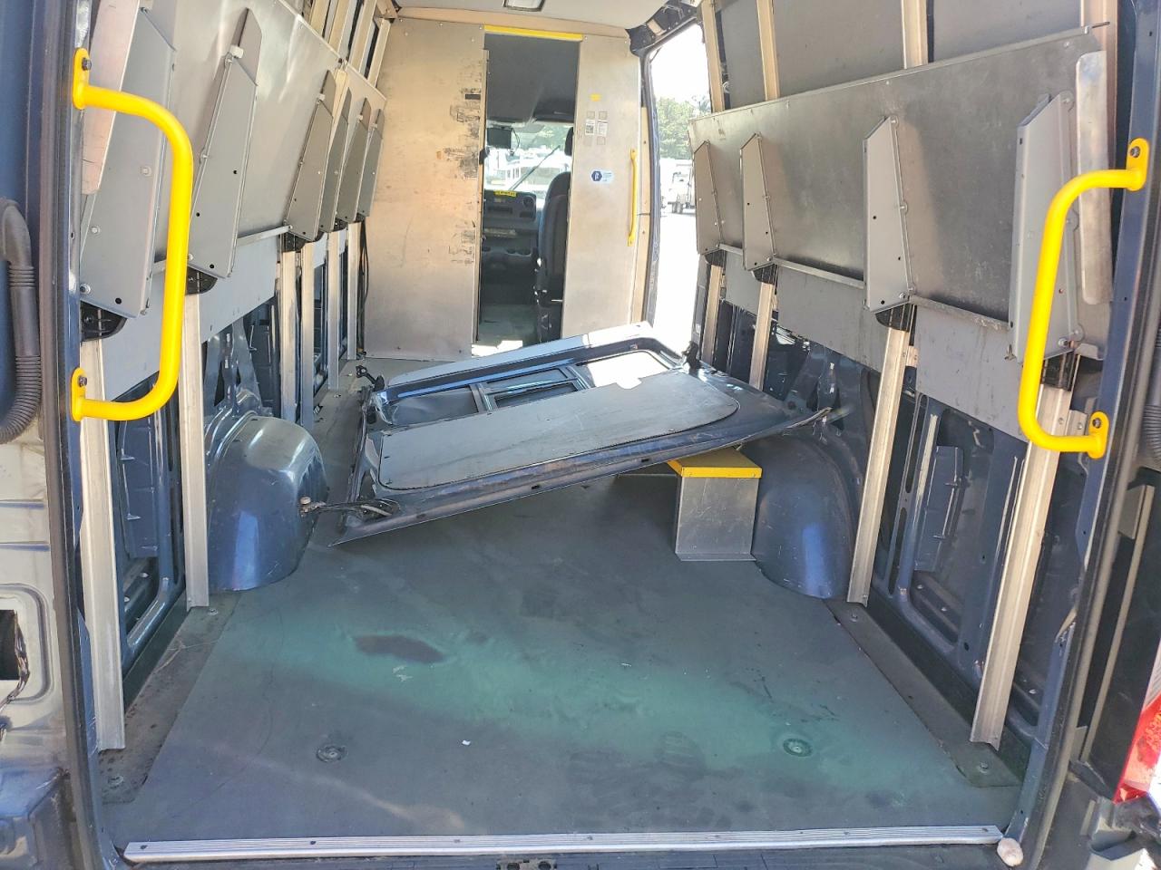Mercedes-Benz Sprinter 2500