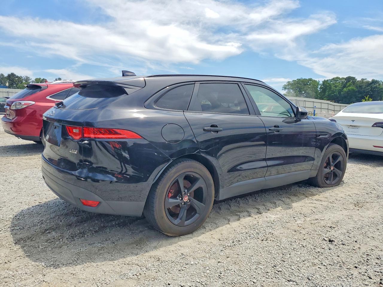 Jaguar F-PACE Premium
