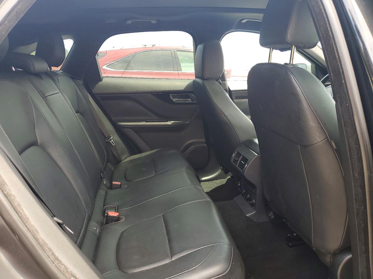 Jaguar F-PACE Premium