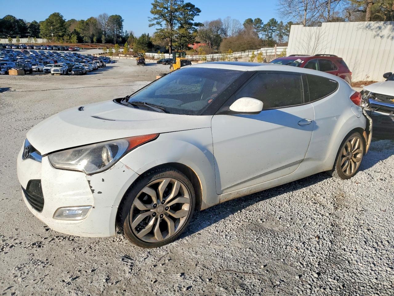 Salvage Hyundai VELOSTER Image