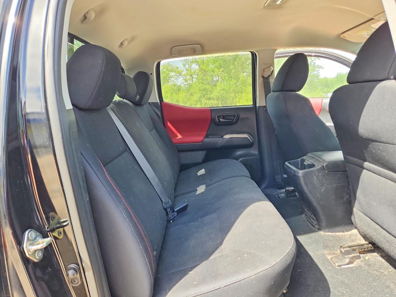 Toyota Tacoma Sr5 V6