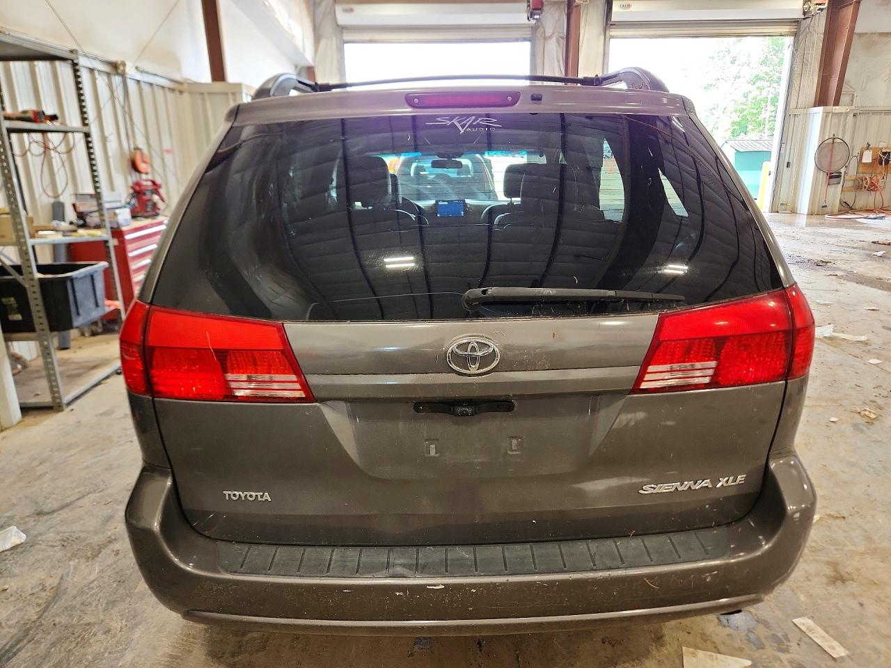 Toyota Sienna Xle 7 Passenger