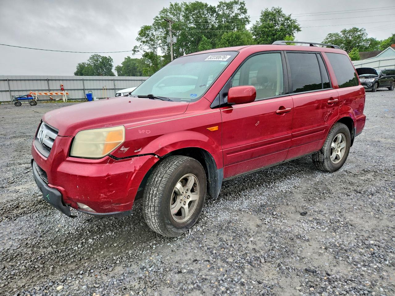 Salvage Honda Pilot Image