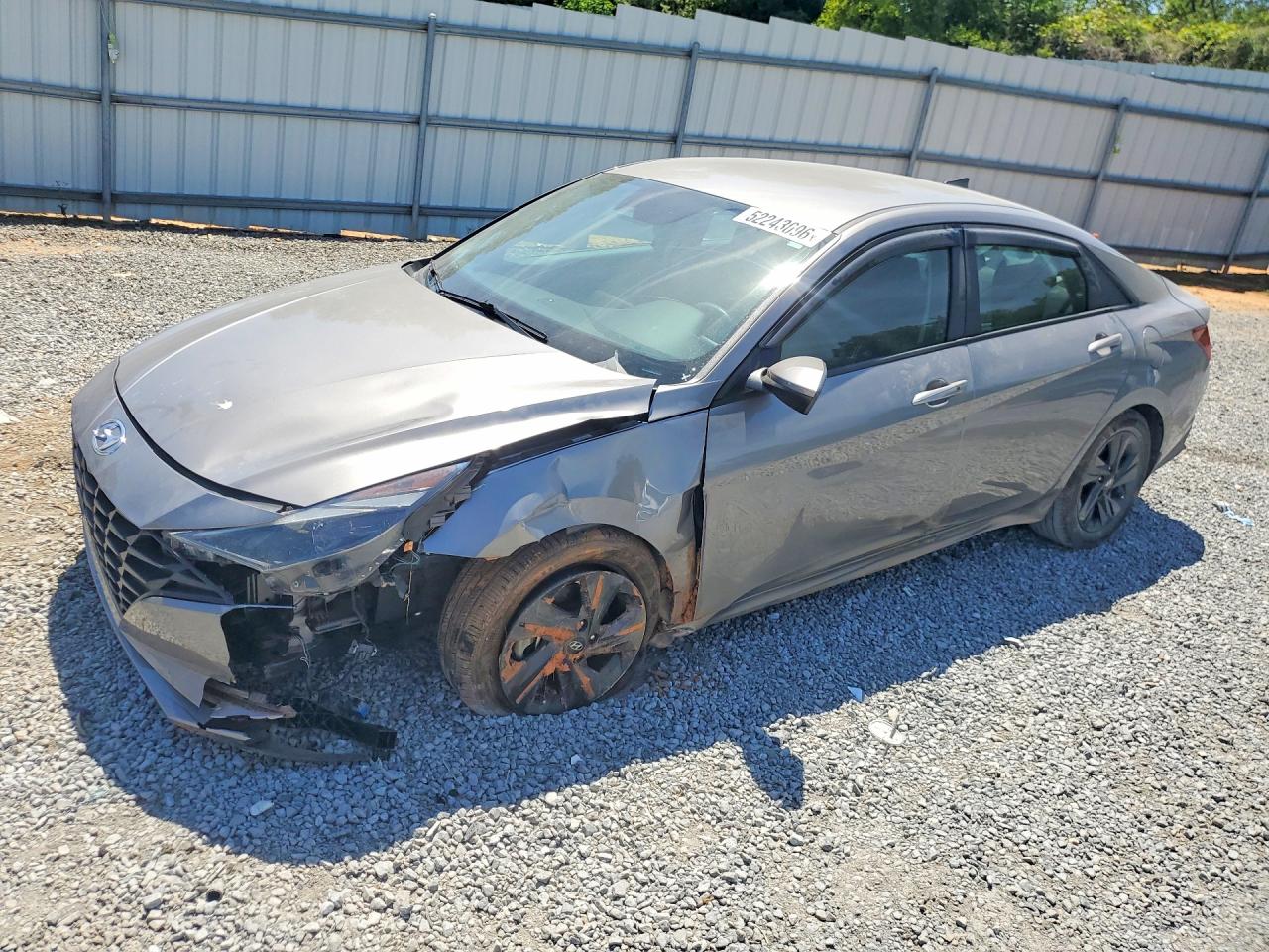 Salvage Hyundai ELANTRA Image