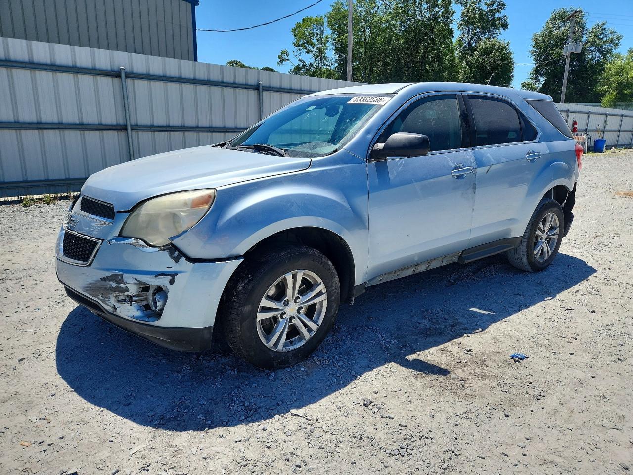 Salvage Chevrolet Equinox Image