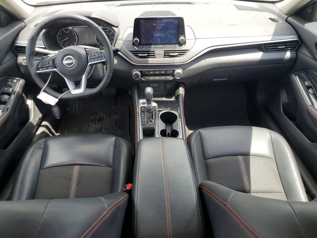 Nissan Altima Sr
