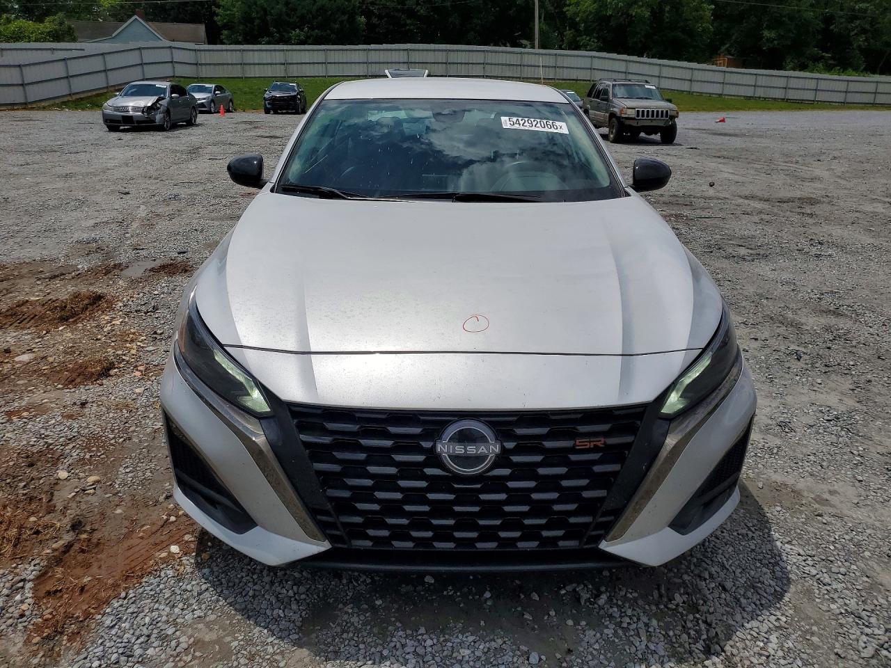 Nissan Altima Sr