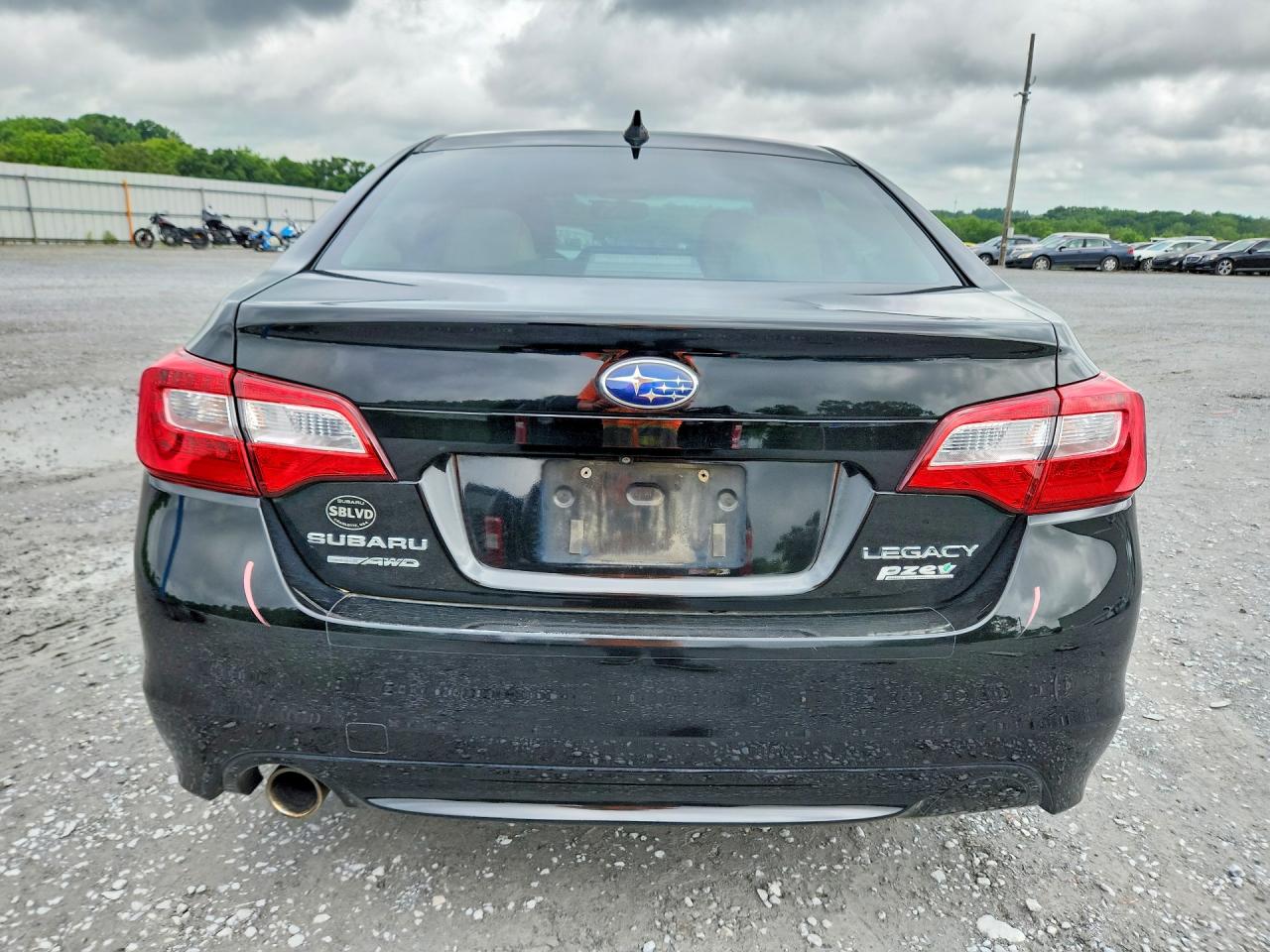 Subaru Legacy 2.5i Limited