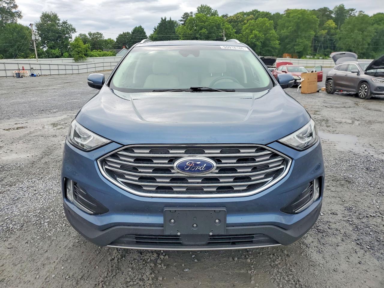Ford Edge Titanium