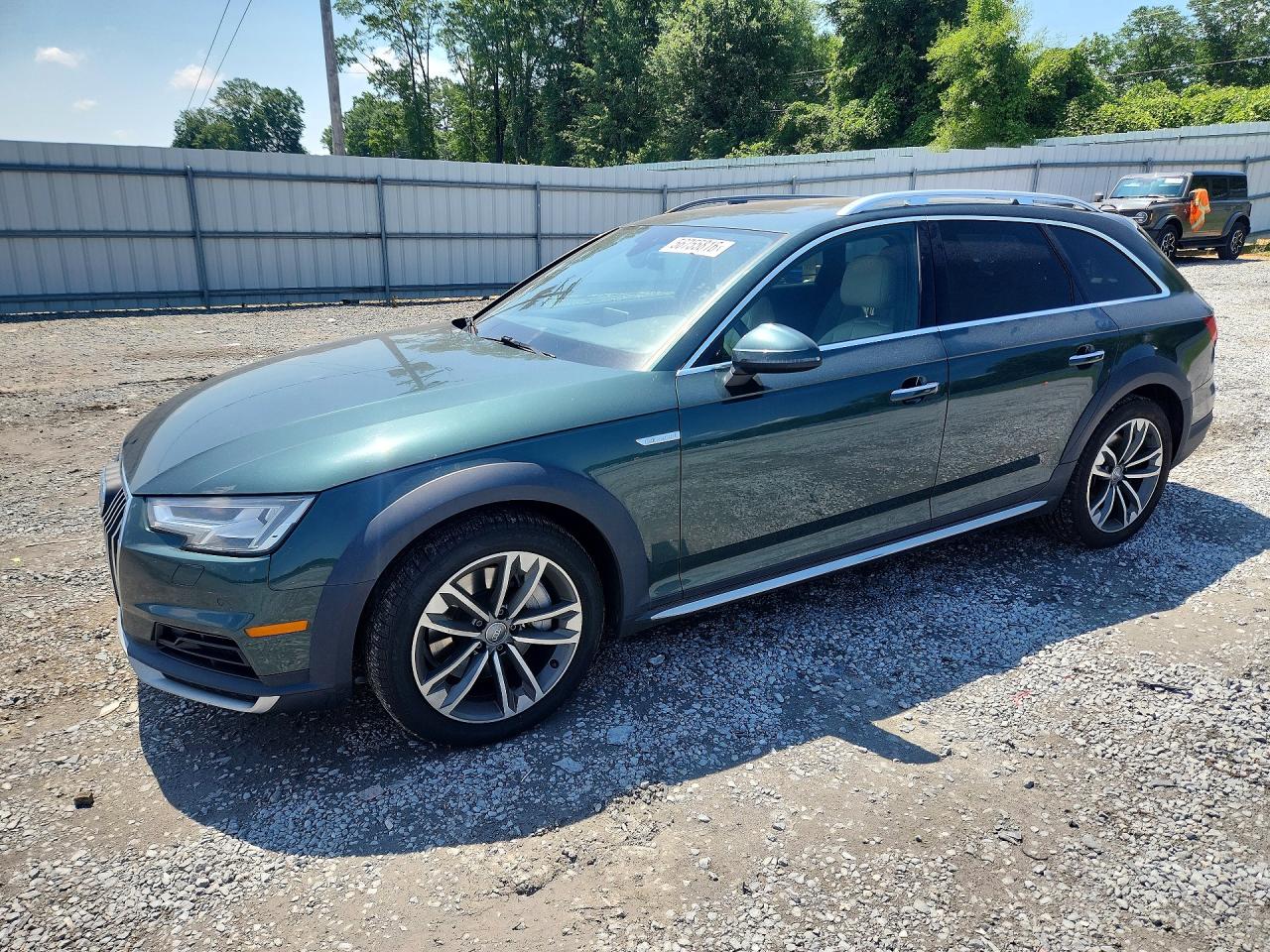 2017 Audi A4 WA18NAF44HA******