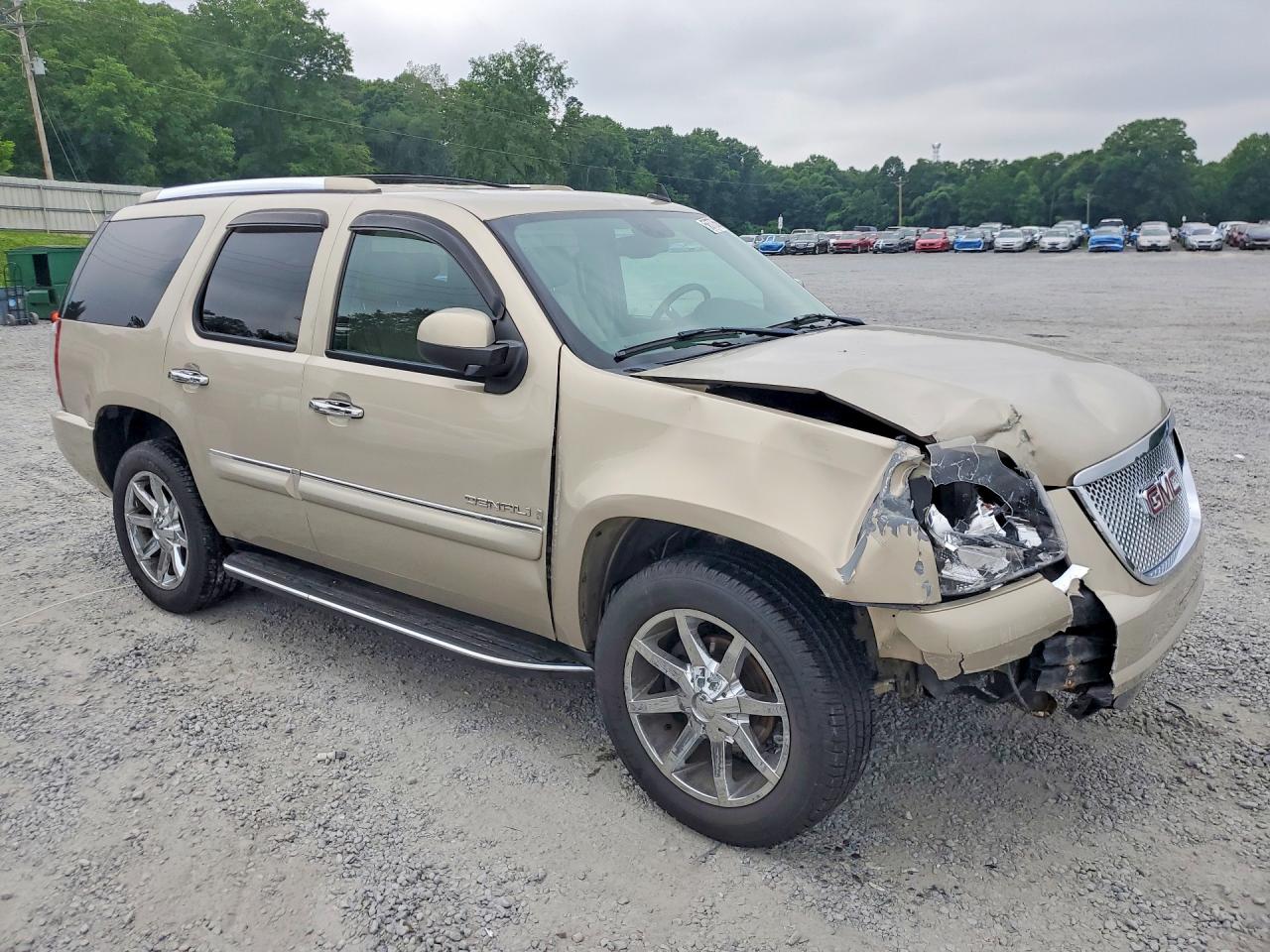 GMC Yukon Denali