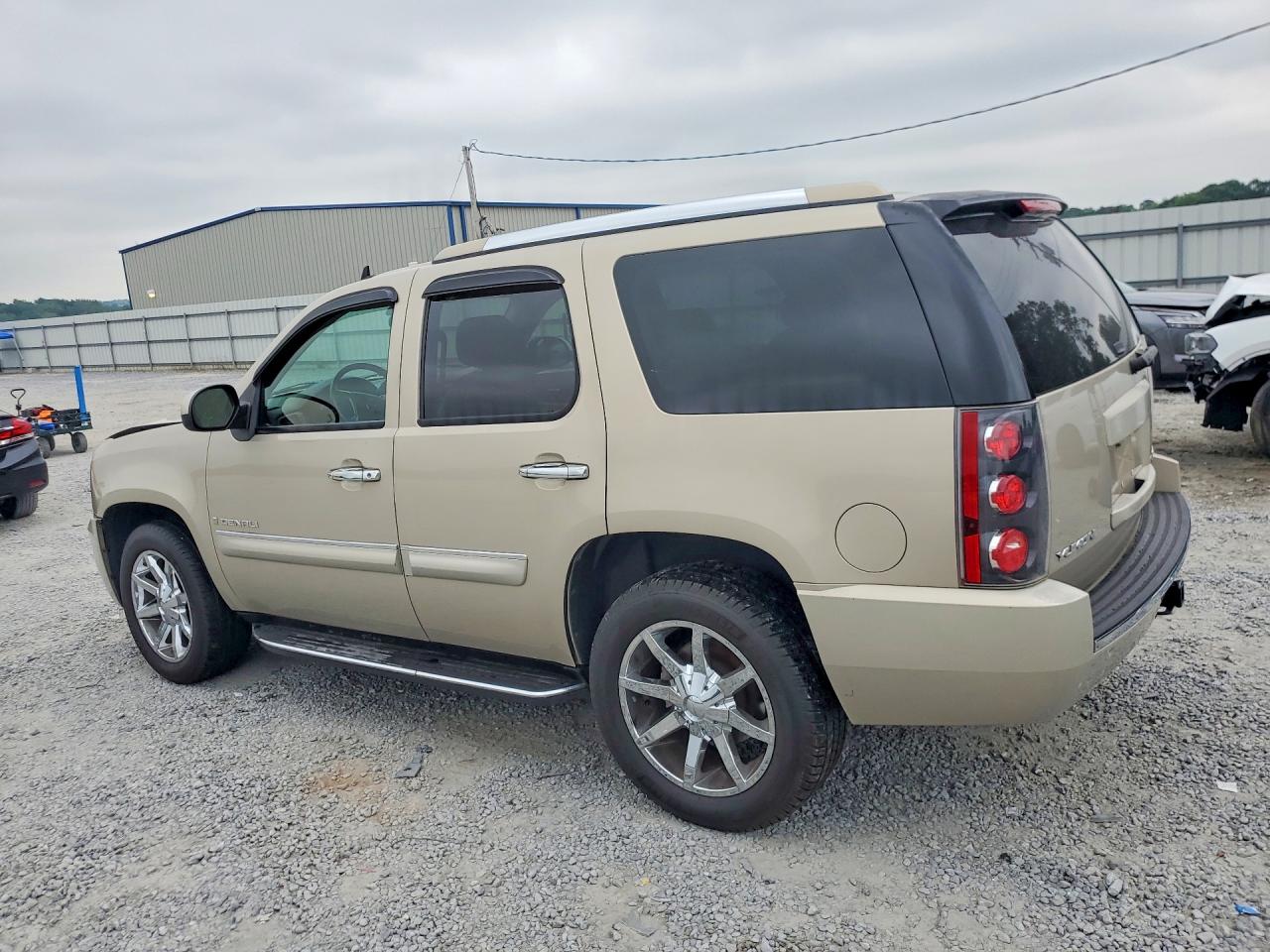 GMC Yukon Denali