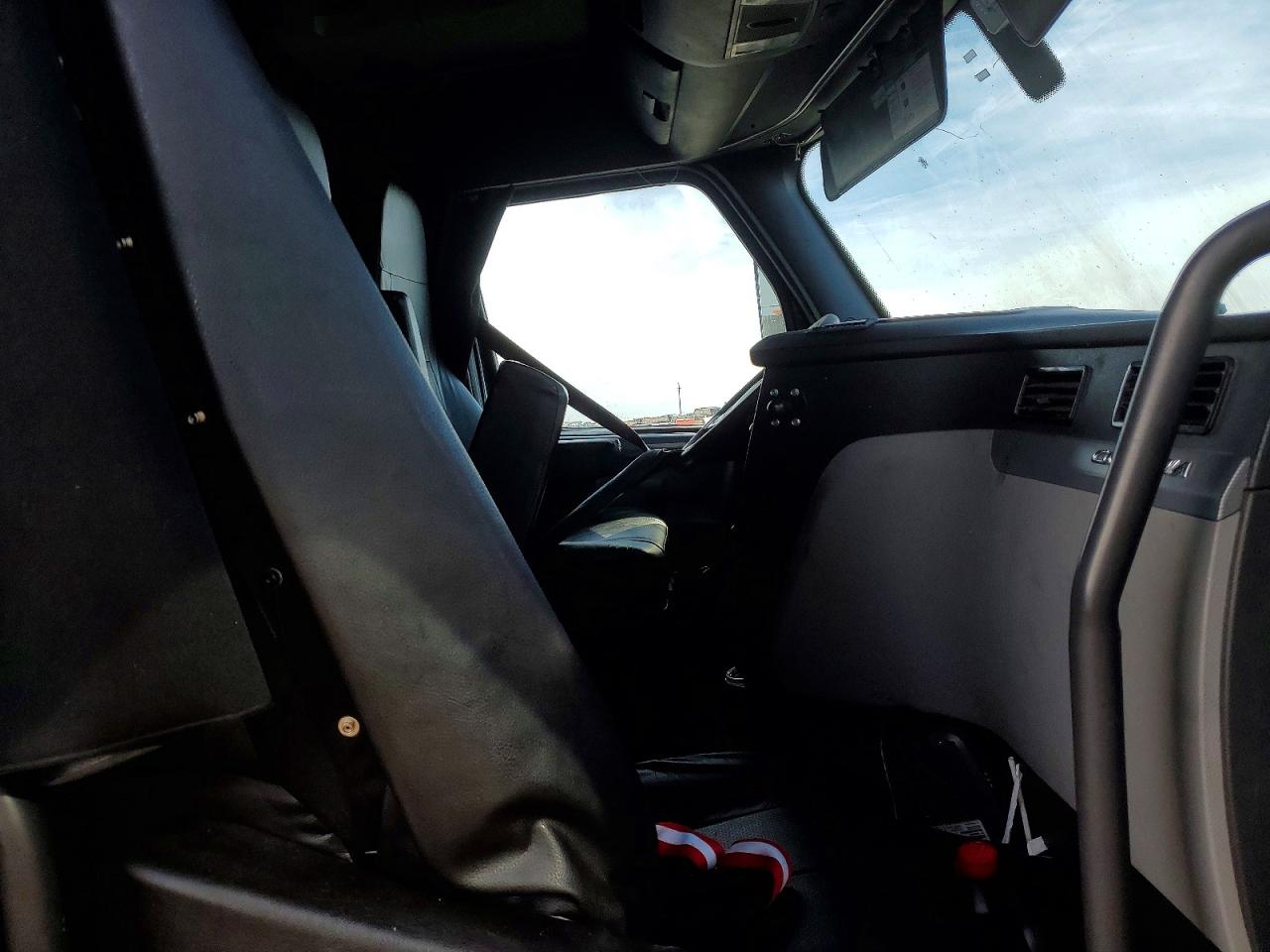 Freightliner Cascadia 126