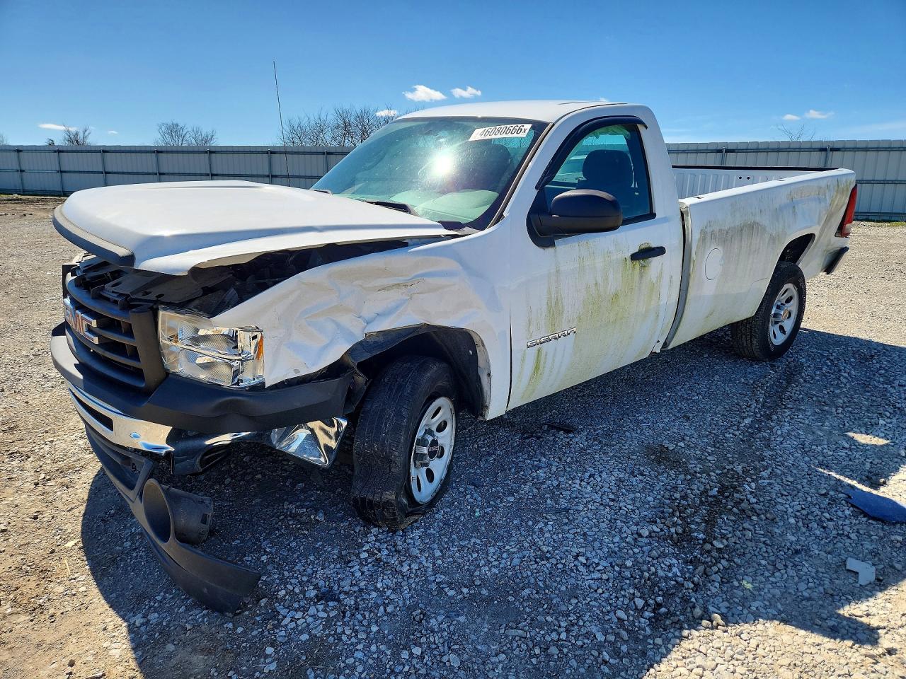 Salvage GMC Sierra Image