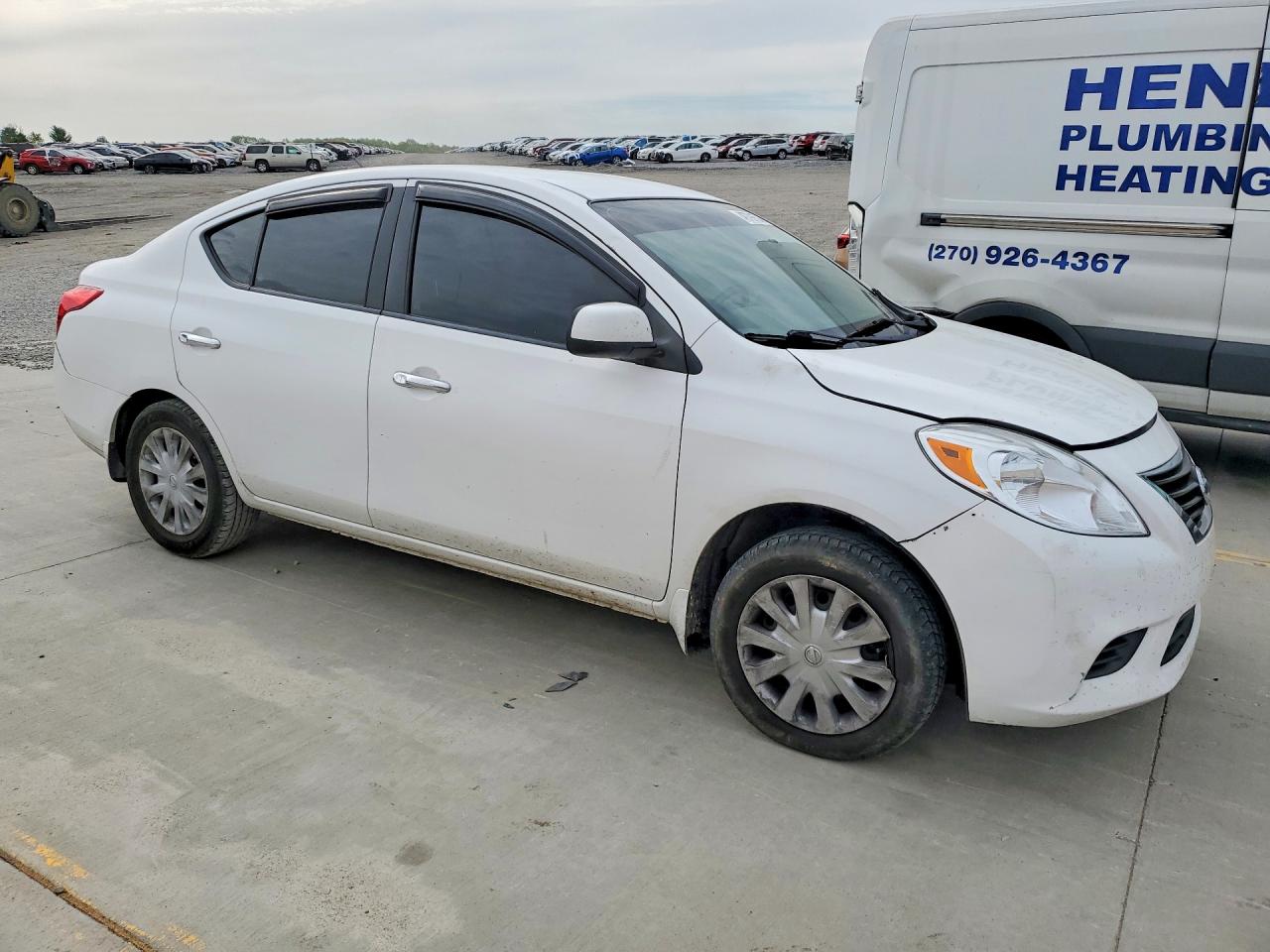 Nissan Versa 1.6 S