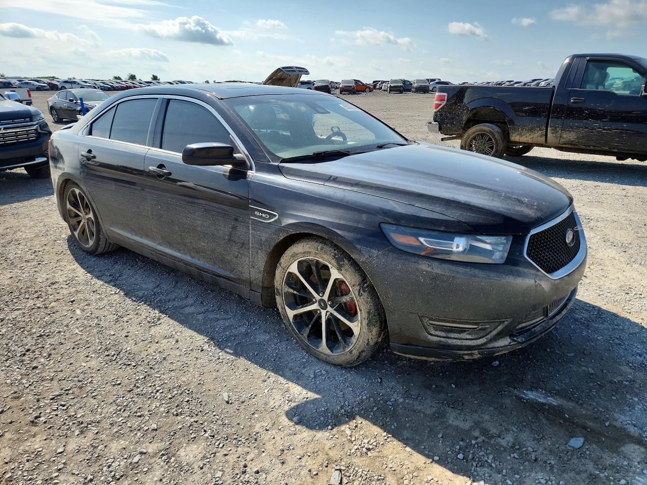 Ford Taurus Sho