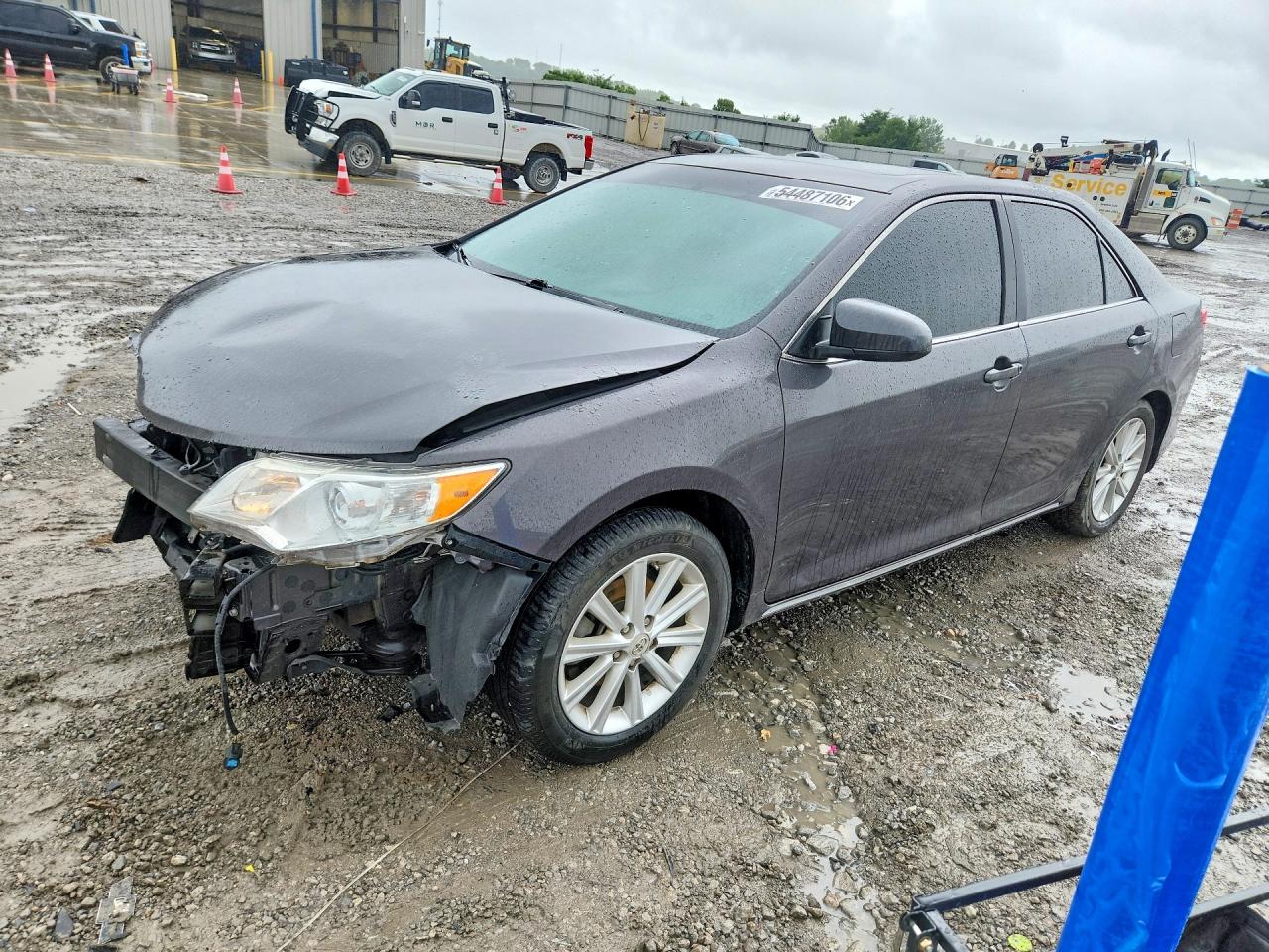 Salvage Toyota Camry Image