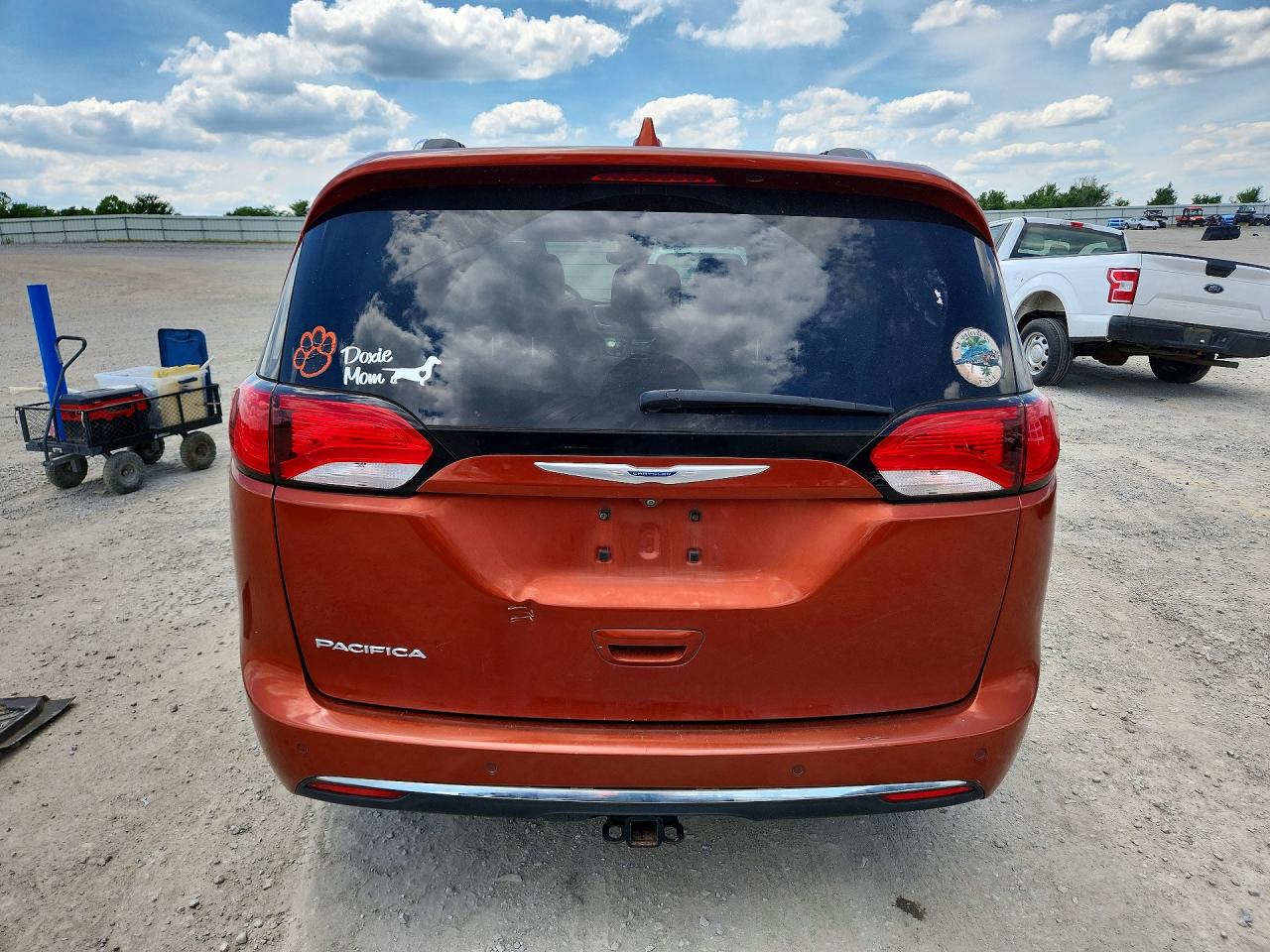 Chrysler Pacifica Touring L