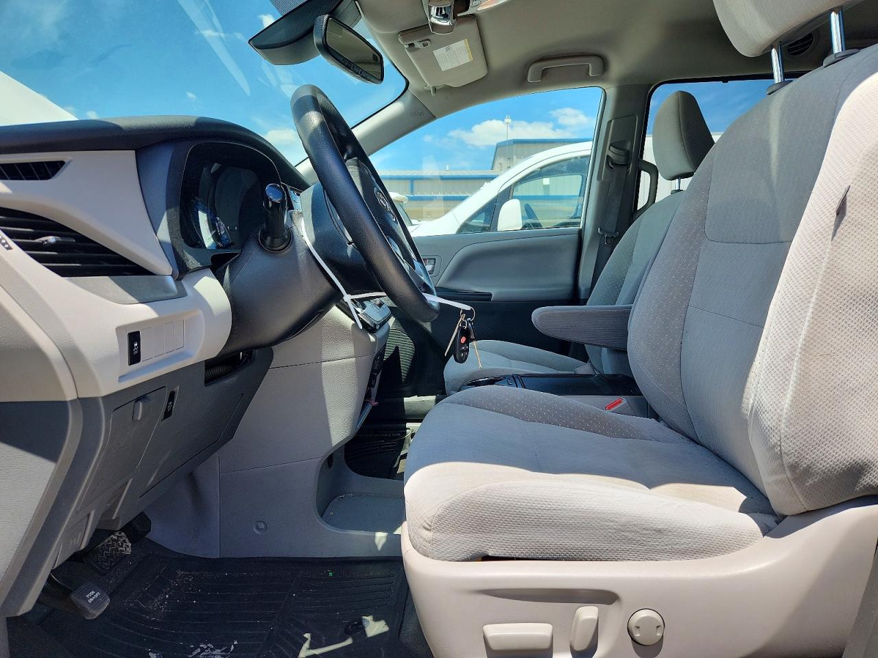 Toyota Sienna Le/xle