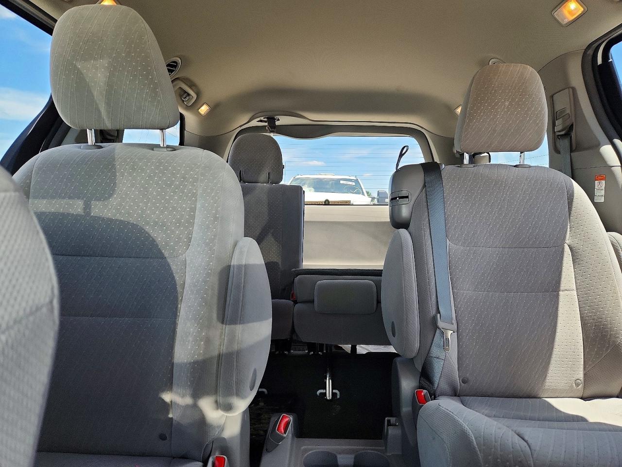 Toyota Sienna Le/xle